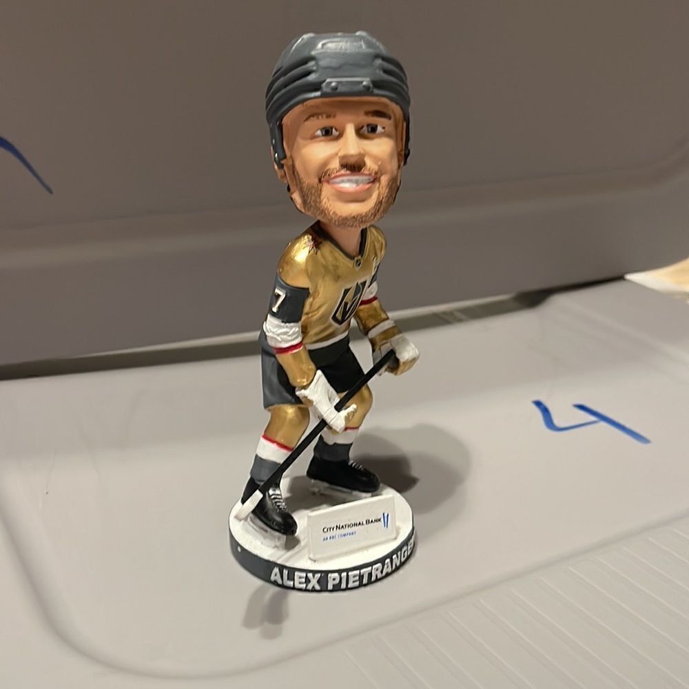 Bobble head Alex Pietrangelo Vegas Golden Knights - Picture 2 of 7